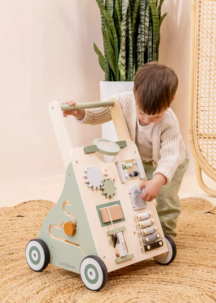 activity-walker-cosmic-03