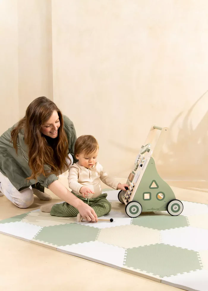 activity-walker-cosmic-14