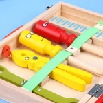 trusa-scule-din-lemn-jucarie-cu-servieta1-768×768