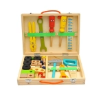 trusa-scule-din-lemn-jucarie-cu-servieta1-768×768